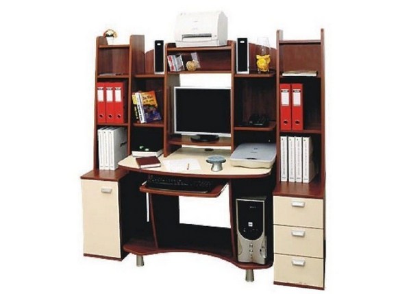 Компьютерный стол Мэдрес