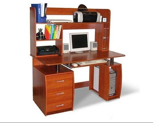 Компьютерный стол Дакарт